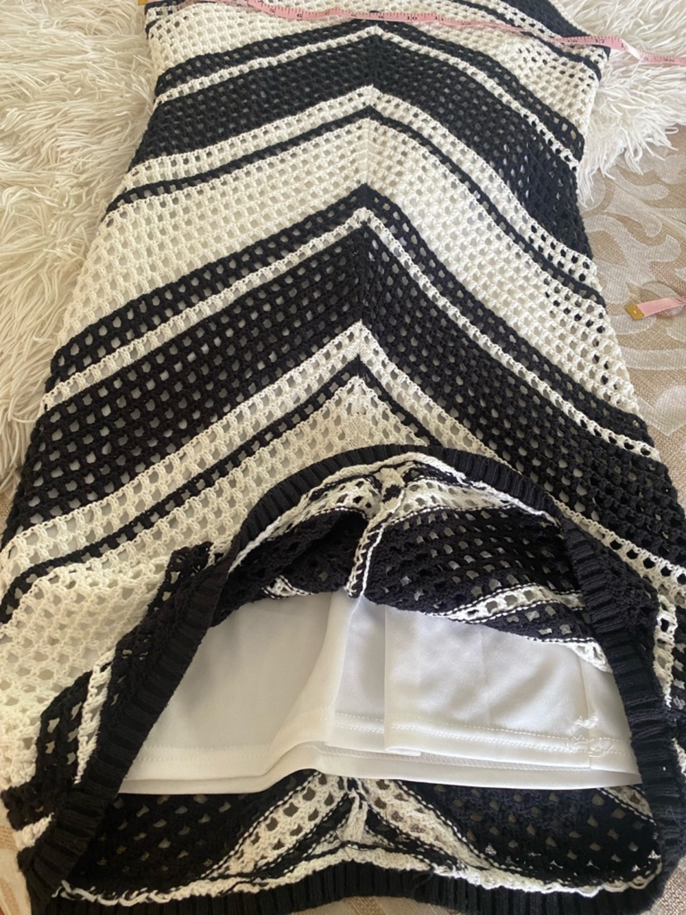 Willow & Wind Chevron Crochet Sweater Dress L Black White Lined - Picture 8 of 10